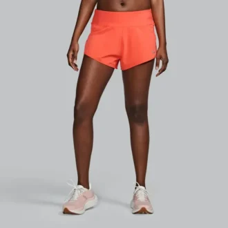 Outpace 2.5″ split shorts för dam