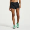 Outpace 2.5″ split shorts för dam Outpace 2.5″ split shorts för dam