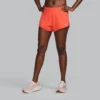Outpace 2.5″ split shorts för dam Outpace 2.5″ split shorts för dam