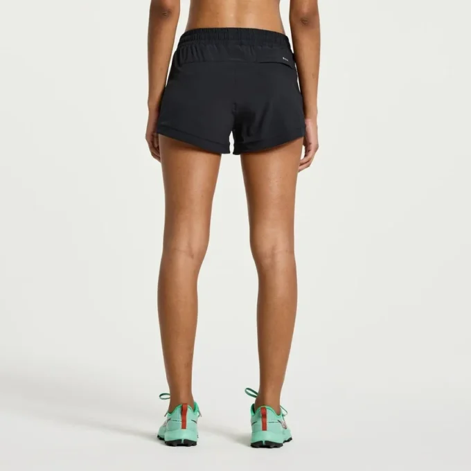 Outpace 2.5″ split shorts för dam Outpace 2.5″ split shorts för dam