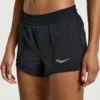 Outpace 2.5″ split shorts för dam Outpace 2.5″ split shorts för dam