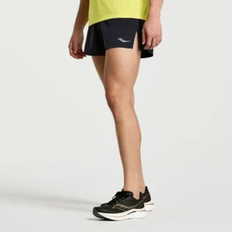 Outpace 2,5″ split shorts för herr